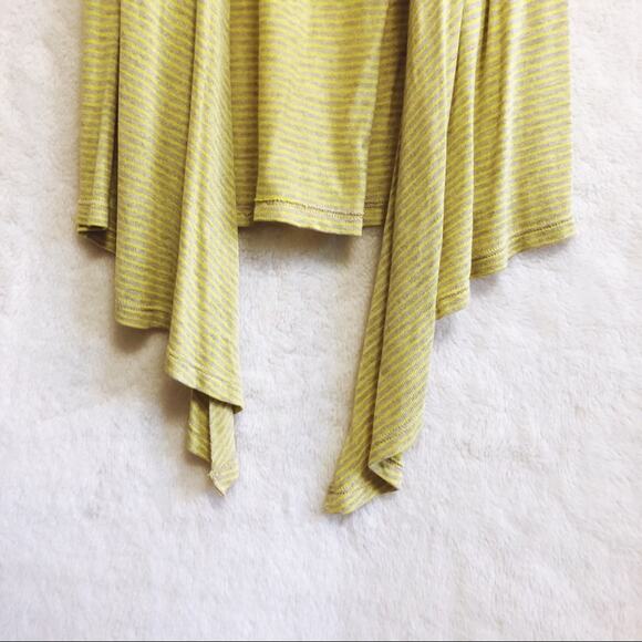 Splendid Yellow and Gray Sleeveless Cardigan - Picture 5 of 8